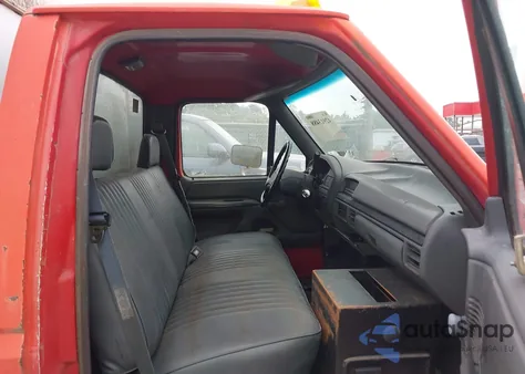 1992 Ford F350 from USA, damaged, VIN 1FDHF37Y4NNA85476